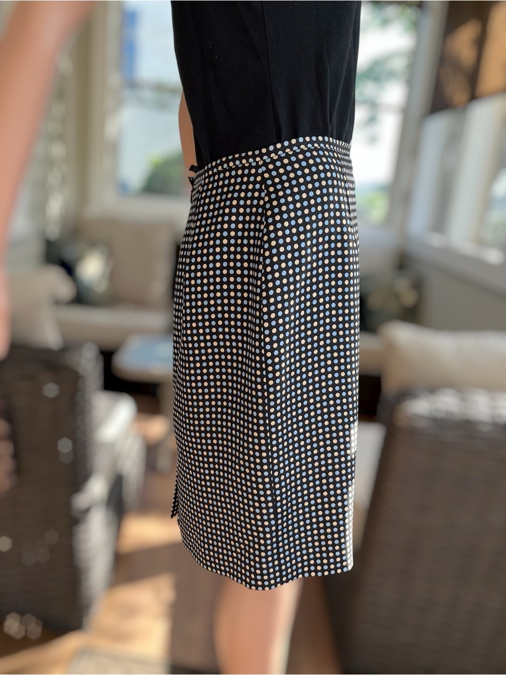 Ann Taylor 100% Silk Polka Dot Pencil Skirt Black Blue Tan Size 8 Lined - Picture 5 of 7